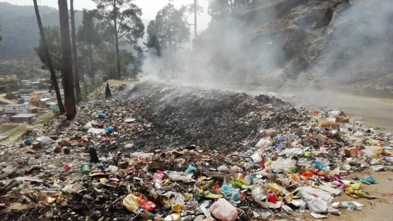 Waste in Himalayas