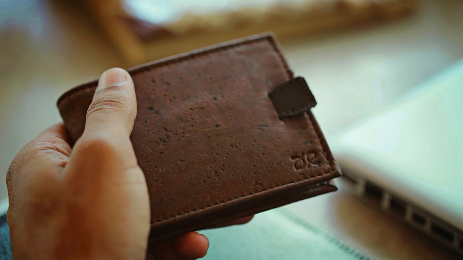 Arture cork fabric wallet — natural cork accessories