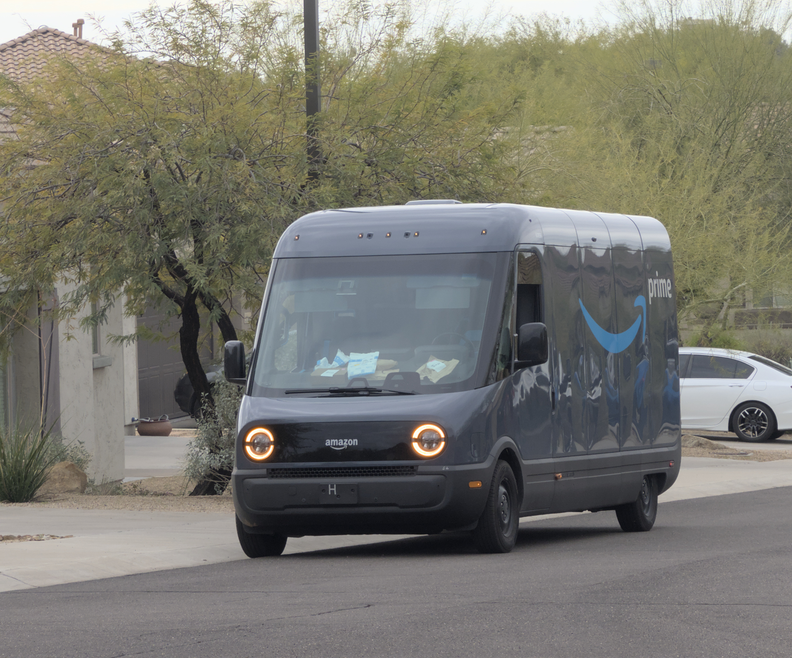 Electric delivery vehicle, the kind of zero-emission alternative CAQM Direction No. 102 is designed to accelerate