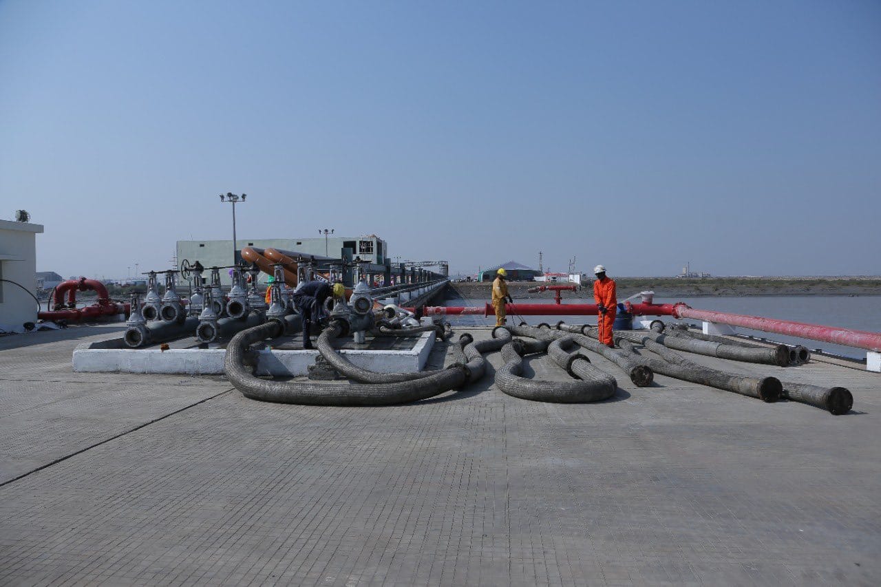 Cargo hoses and pipelines at Oil Jetty No. 7 of Deendayal Port, where the Kandla e-methanol plant will supply ships