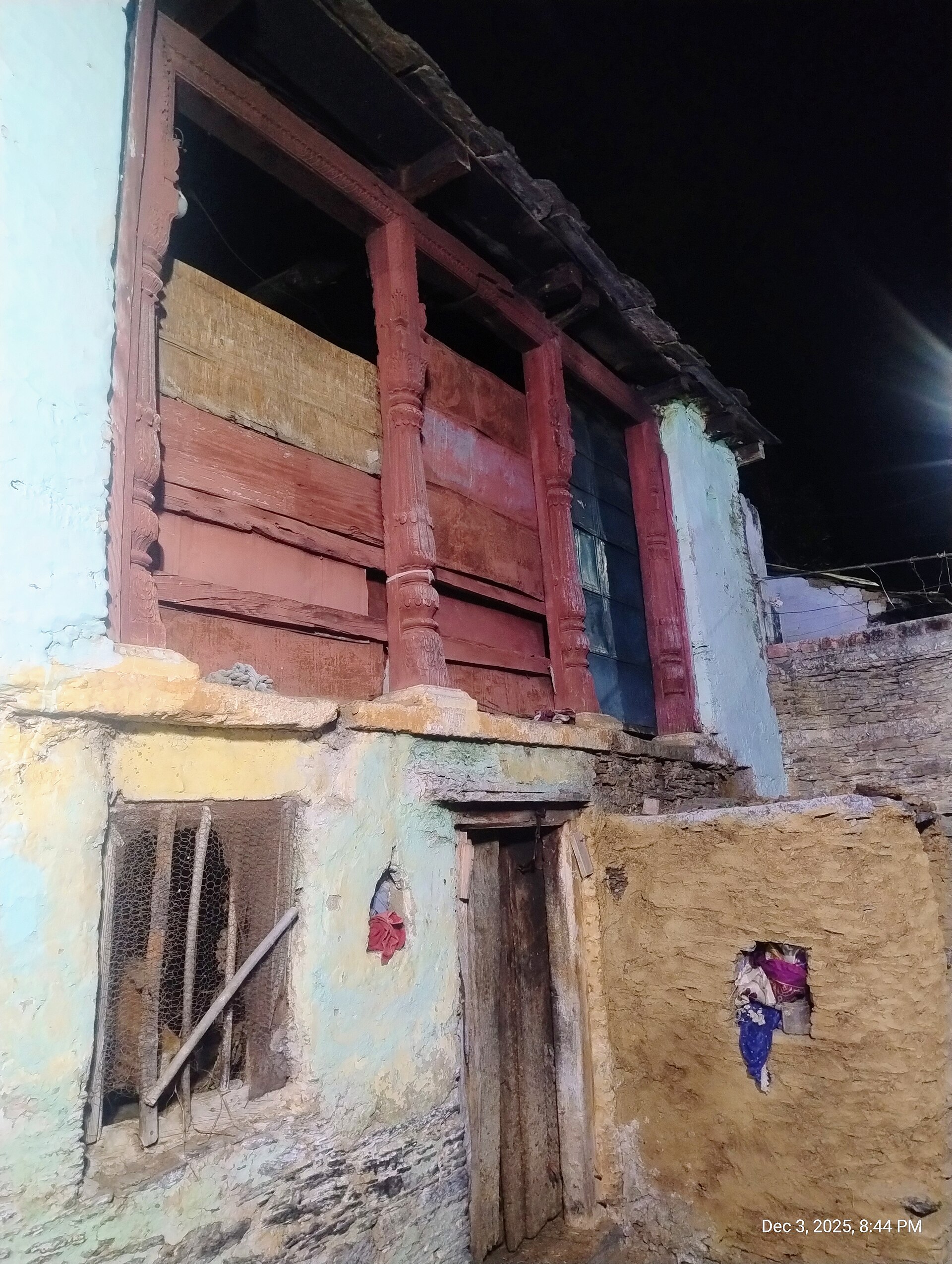 Traditional house in a Himalayan village in Pauri Garhwal, Uttarakhand