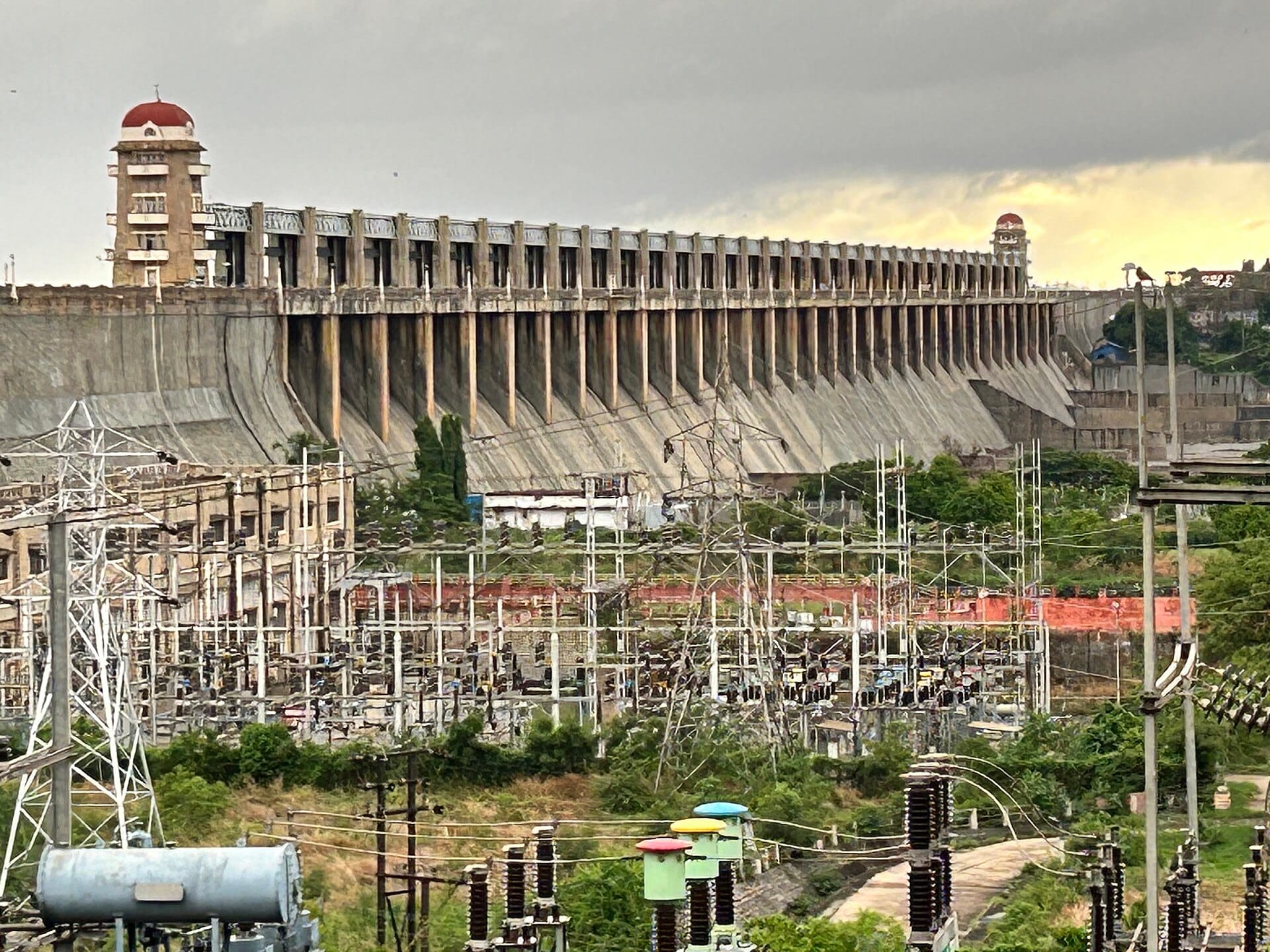 The Tungabhadra Dam in Karnataka, an example of the large reservoirs that sediment management aims to protect