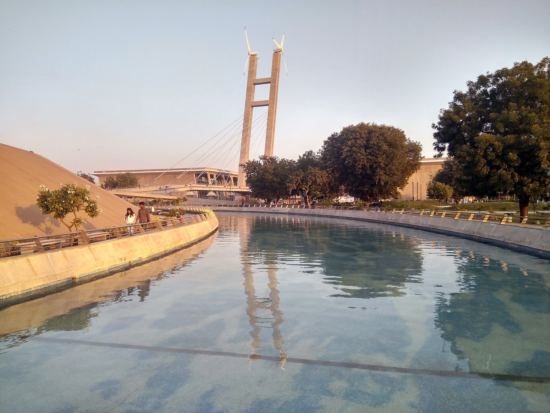 World Circular Economy Forum venue Mahatma Mandir in Gandhinagar, with a reflecting pool and cable-stayed tower